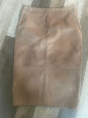 le chateau Taupe Suede Marbled Pencil Skirt